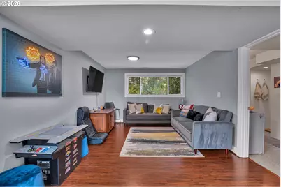 785 Marylhurst Dr, West Linn, OR 97068 - Photo 35
