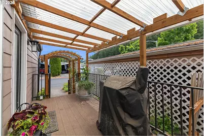 15768 SE Powell Blvd #22, Portland, OR 97035 - Photo 41