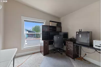 15768 SE Powell Blvd #22, Portland, OR 97035 - Photo 19