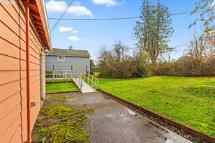 2665 C St, Springfield, OR 97477 - Photo 17