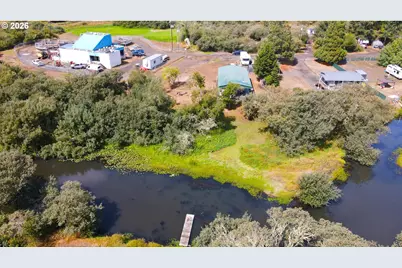 205 Park Ave, Lakeside, OR 97449 - Photo 5