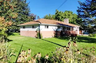 306 S Alder St, Wallowa, OR 97885 - Photo 5