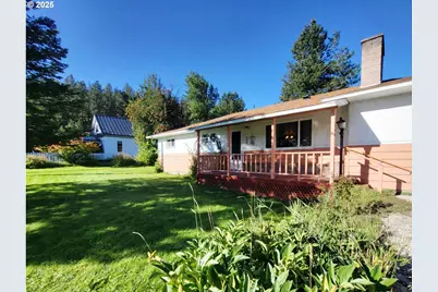 306 S Alder St, Wallowa, OR 97885 - Photo 3