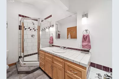8401 SW Canyon Ln, Portland, OR 97225 - Photo 37