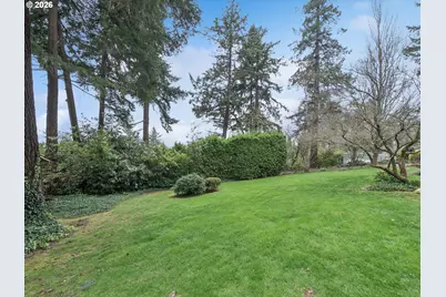 8401 SW Canyon Ln, Portland, OR 97225 - Photo 13