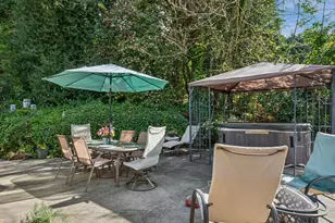 8401 SW Canyon Ln, Portland, OR 97225 - Photo 39