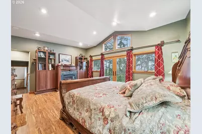 8401 SW Canyon Ln, Portland, OR 97225 - Photo 35