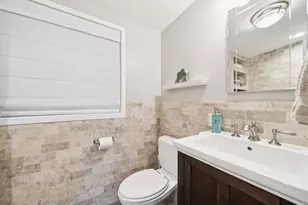 8401 SW Canyon Ln, Portland, OR 97225 - Photo 11