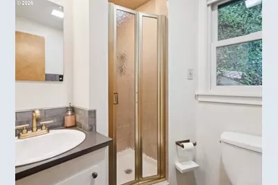 8401 SW Canyon Ln, Portland, OR 97225 - Photo 23