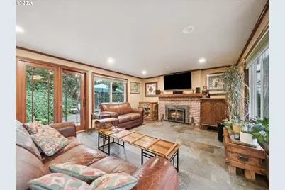 8401 SW Canyon Ln, Portland, OR 97225 - Photo 21