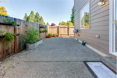 17925 SW Brisk Ln, Beaverton, OR 97007 - Photo 21