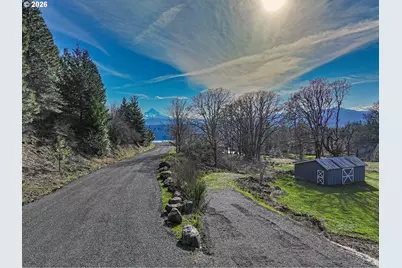 1170 SW Thornton Dr, White Salmon, WA 98672 - Photo 3
