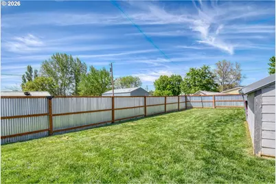 233 E Jefferson St, Athena, OR 97813 - Photo 35