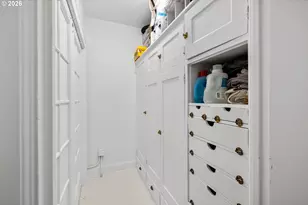 2015 NW Flanders St, Portland, OR 97209 - Photo 17