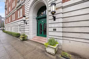 2015 NW Flanders St, Portland, OR 97209 - Photo 23