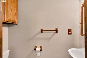 12239 SE Ashley St, Clackamas, OR 97015 - Photo 19