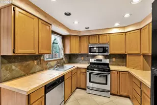 12239 SE Ashley St, Clackamas, OR 97015 - Photo 15