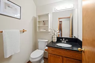 14390 Camden Ln, Lake Oswego, OR 97035 - Photo 35