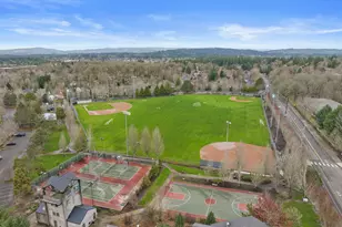 14390 Camden Ln, Lake Oswego, OR 97035 - Photo 41