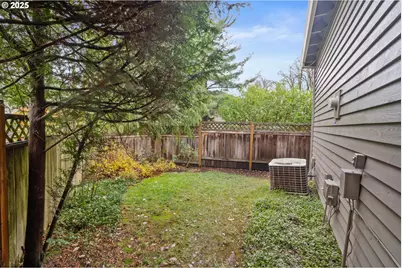 14390 Camden Ln, Lake Oswego, OR 97035 - Photo 37