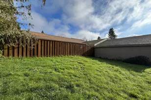 1426 Village Park Pl, West Linn, OR 97068 - Photo 15