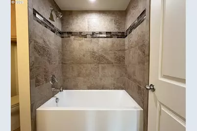 1426 Village Park Pl, West Linn, OR 97068 - Photo 27