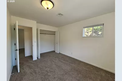 2750 SE Booth Ave, Roseburg, OR 97470 - Photo 29