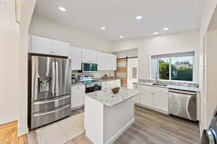 2574 Stanton Ave, North Bend, OR 97459 - Photo 9