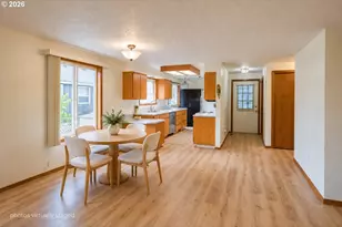 334 S 18th St, Saint Helens, OR 97051 - Photo 5