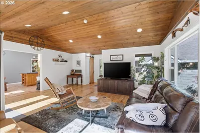 38009 Earl Ln, Corvallis, OR 97330 - Photo 15