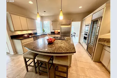 2006 NW New Hope Ct, Portland, OR 97229 - Photo 11