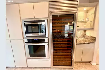 2006 NW New Hope Ct, Portland, OR 97229 - Photo 13