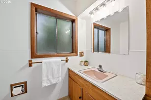 430 SW Cedar Ave, Warrenton, OR 97146 - Photo 19