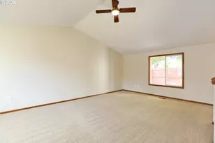 8812 NE 163rd Ave, Vancouver, WA 98682 - Photo 5