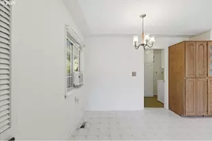 1907 SE Miller Ave, Dallas, OR 97338 - Photo 15