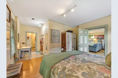 817 Exchange St, Astoria, OR 97103 - Photo 11