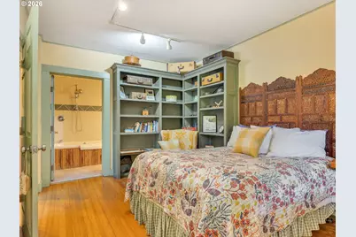 817 Exchange St, Astoria, OR 97103 - Photo 15