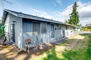 357 N 1st St, Saint Helens, OR 97051 - Photo 3