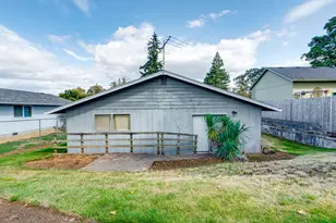 357 N 1st St, Saint Helens, OR 97051 - Photo 29