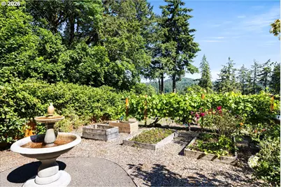 3920 Upper Dr, Lake Oswego, OR 97035 - Photo 41