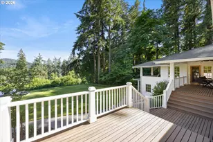 3920 Upper Dr, Lake Oswego, OR 97035 - Photo 31