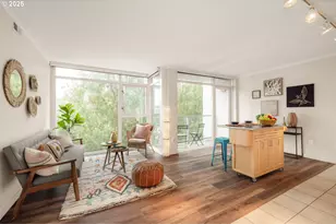 533 NE Holladay St, Portland, OR 97232 - Photo 5