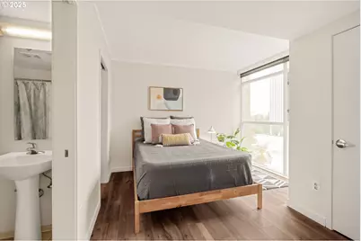 533 NE Holladay St #601, Portland, OR 97232 - Photo 11