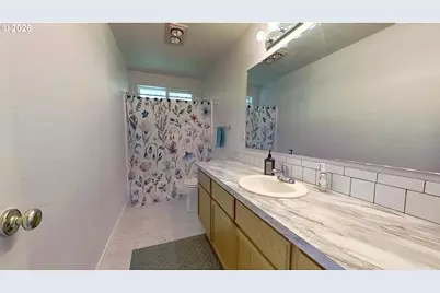 1216 E Third Ave, Sutherlin, OR 97479 - Photo 25