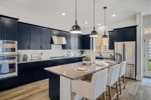 11898 SW Strobel Rd, Beaverton, OR 97007 - Photo 9