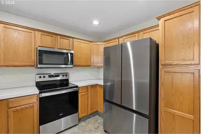 13661 SE Ellen Dr, Clackamas, OR 97015 - Photo 13