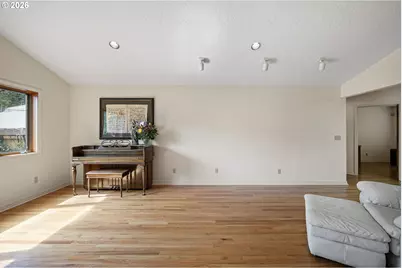 84 Green Ln, Eugene, OR 97404 - Photo 17