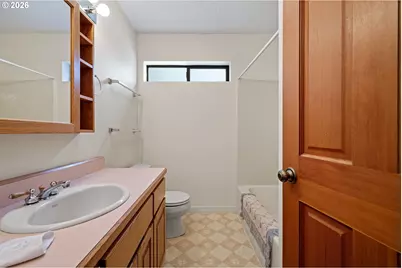 84 Green Ln, Eugene, OR 97404 - Photo 31