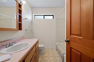 84 Green Ln, Eugene, OR 97404 - Photo 31