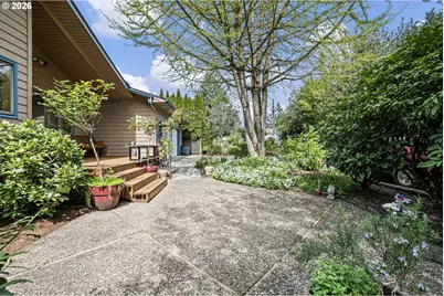 84 Green Ln, Eugene, OR 97404 - Photo 5